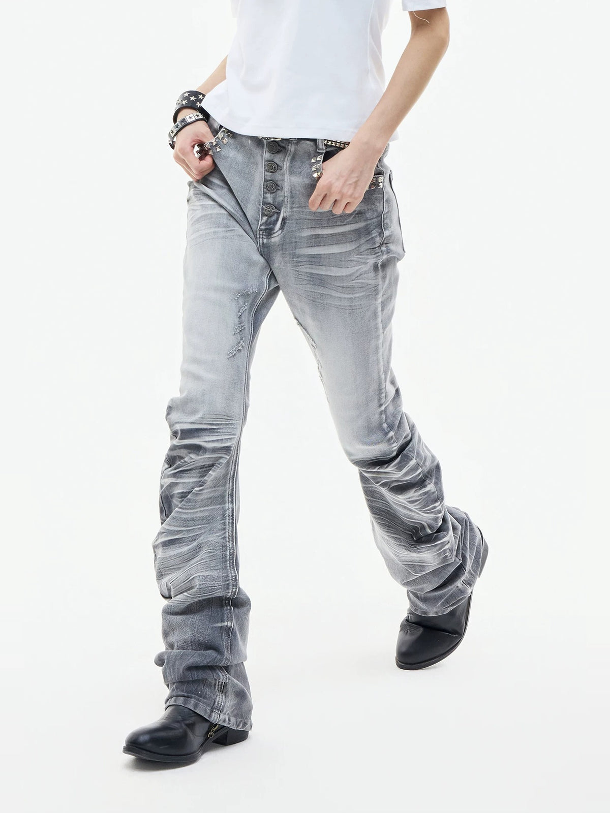 Lightinus Studded Cracked Wash Stacked Saber Jeans - Smoke Gray walking