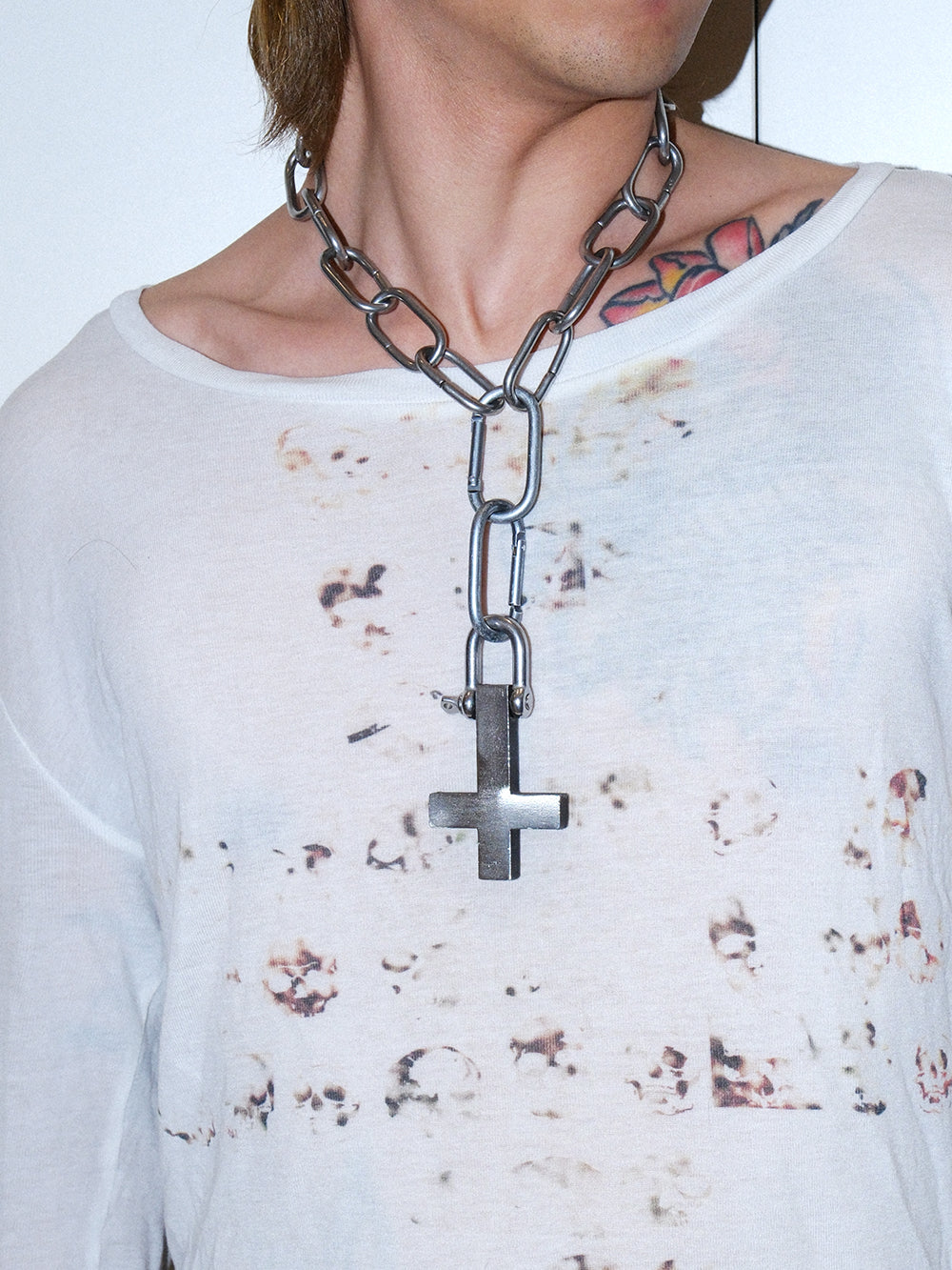 Gothic clothing and accessories