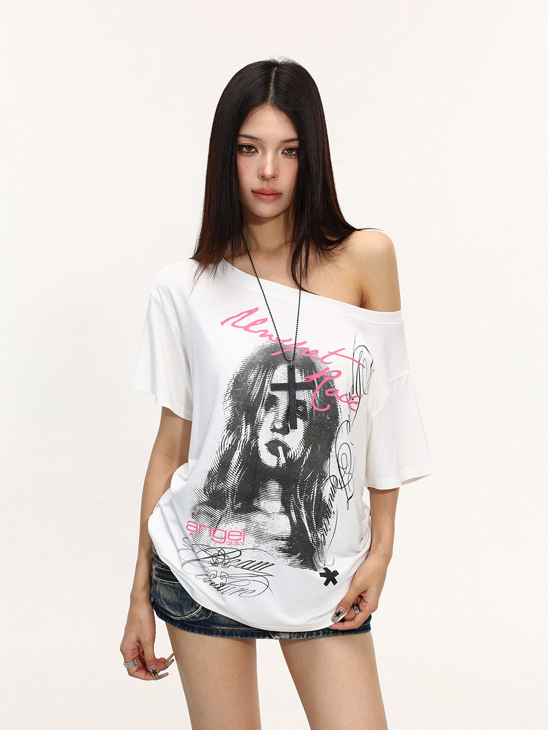 BIGGOLD Portrait Print Off-Shoulder T-Shirt - view 1