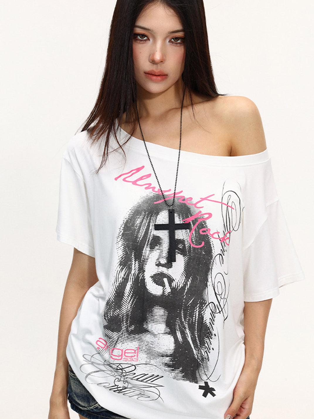 BIGGOLD Portrait Print Off-Shoulder T-Shirt - view 3