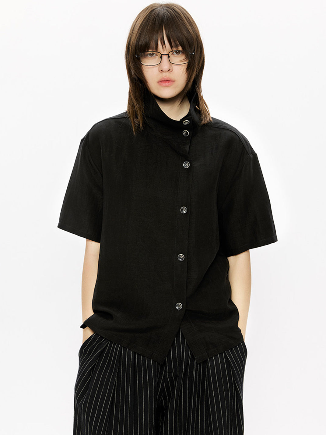 KREATE Asymmetric Placket Stand Collar Convertible Short Sleeve Shirt - view 4