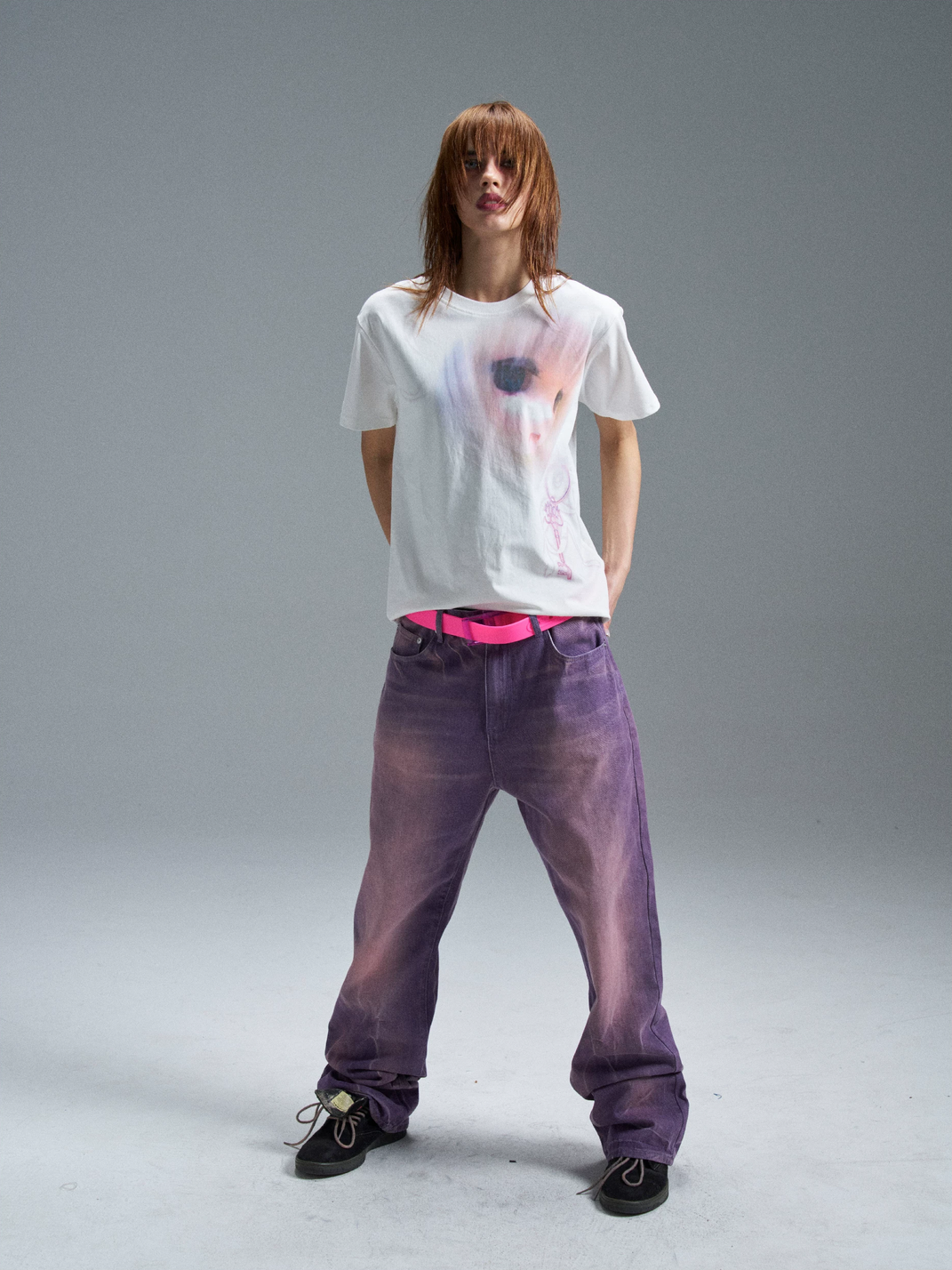 PAIKI Girl Portrait Graphic T-Shirt - view 5