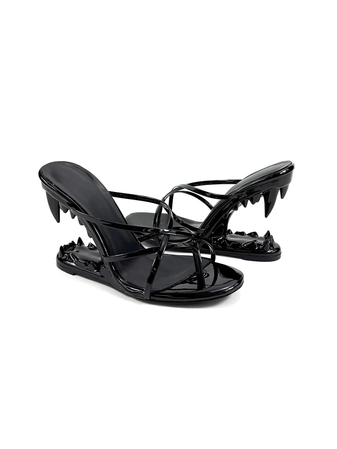 Dolly Bae Fang Sculptural Platform Thong Sandals - Black