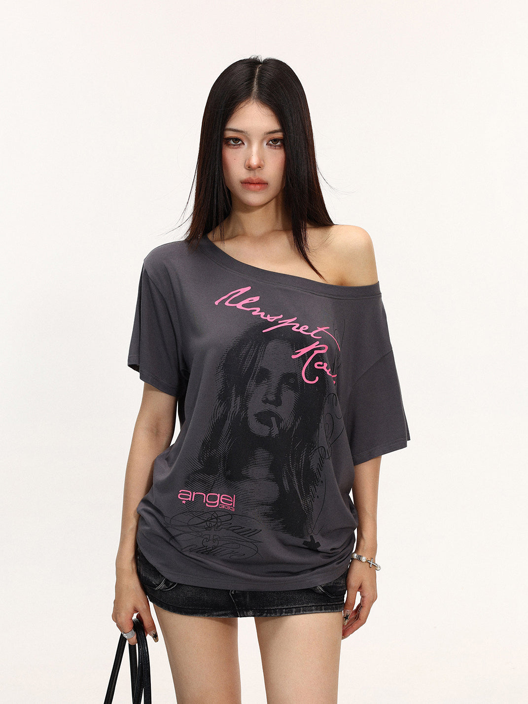 BIGGOLD Portrait Print Off-Shoulder T-Shirt - view 7