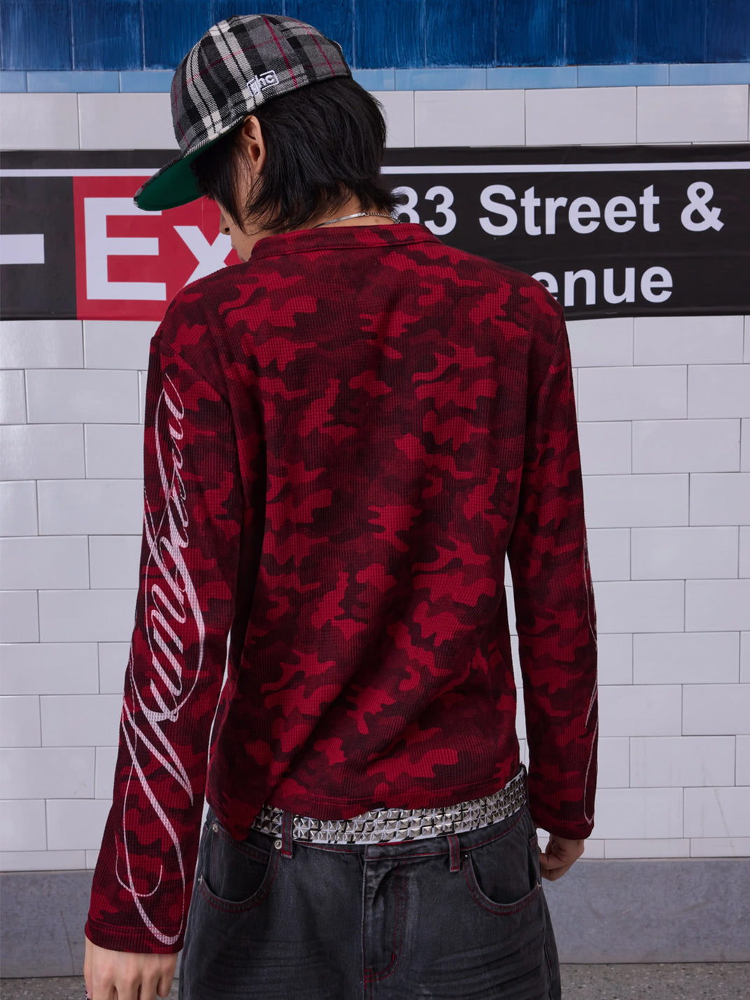 NumbAsia Waffle Henley Easy-Fit Long Sleeve T-Shirt - Red Camouflage