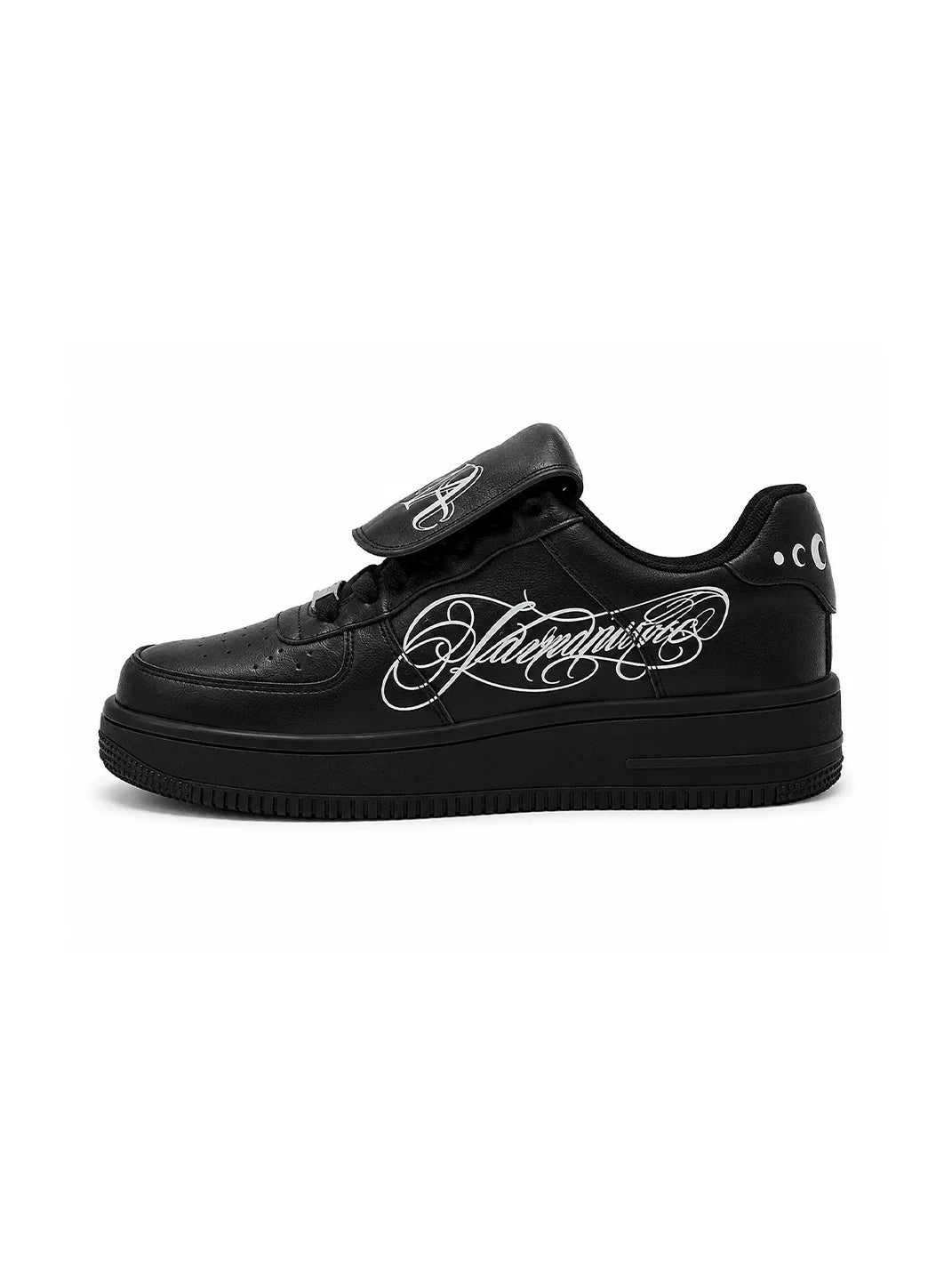 KARMANISTIC Rivet Thick-Soled Low-Top Sneakers - Black