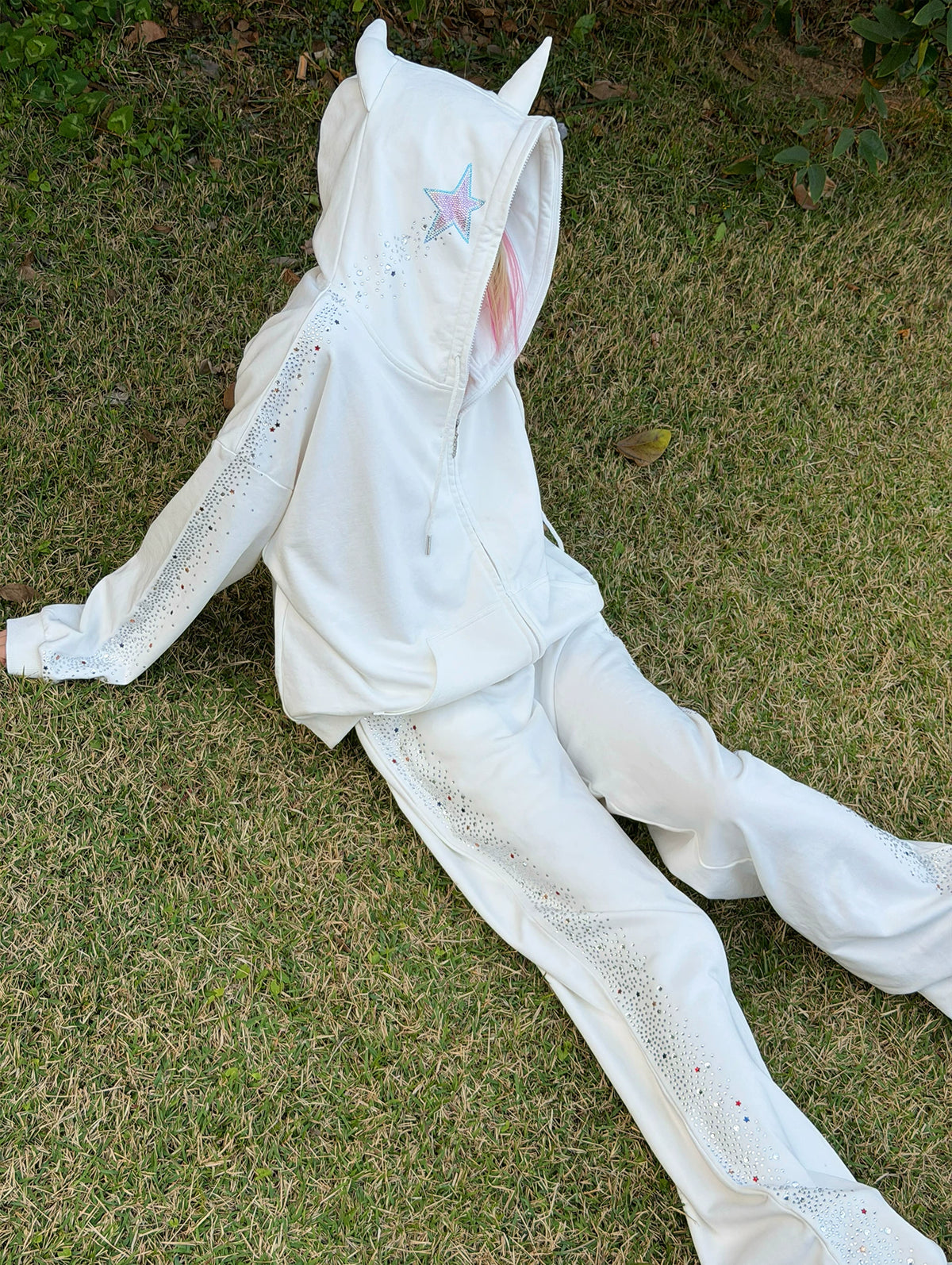 CFIERCE Crying Unicorn Rhinestone Sweatpants - view 20