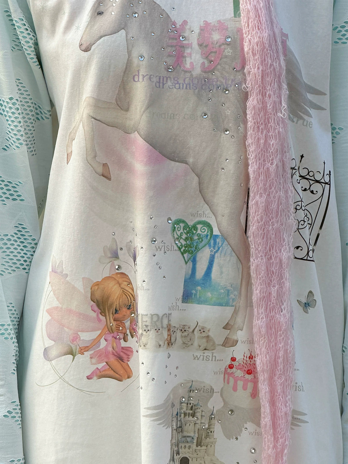 CFIERCE Dream Come True Unicorn Raglan Top - white unicorn raglan top print close detail