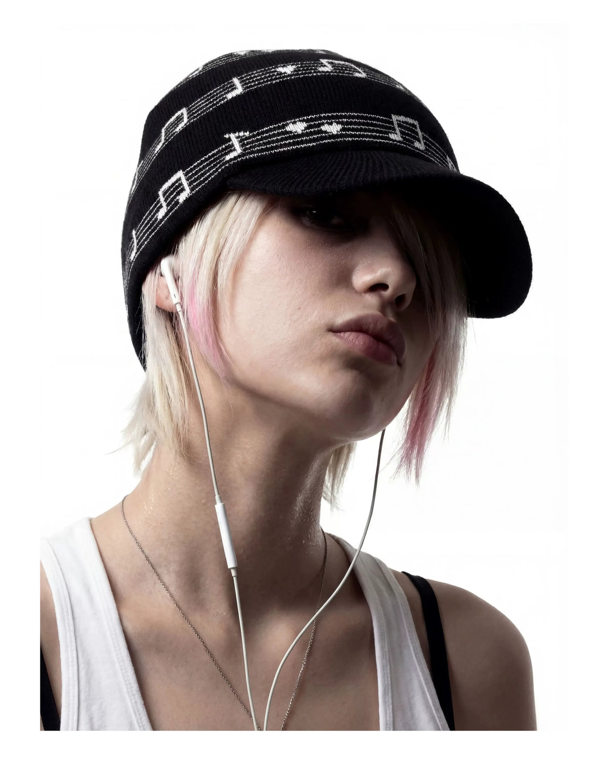 SAUCE x MOIRE Music Note Knit Visor Cap - on model view 7