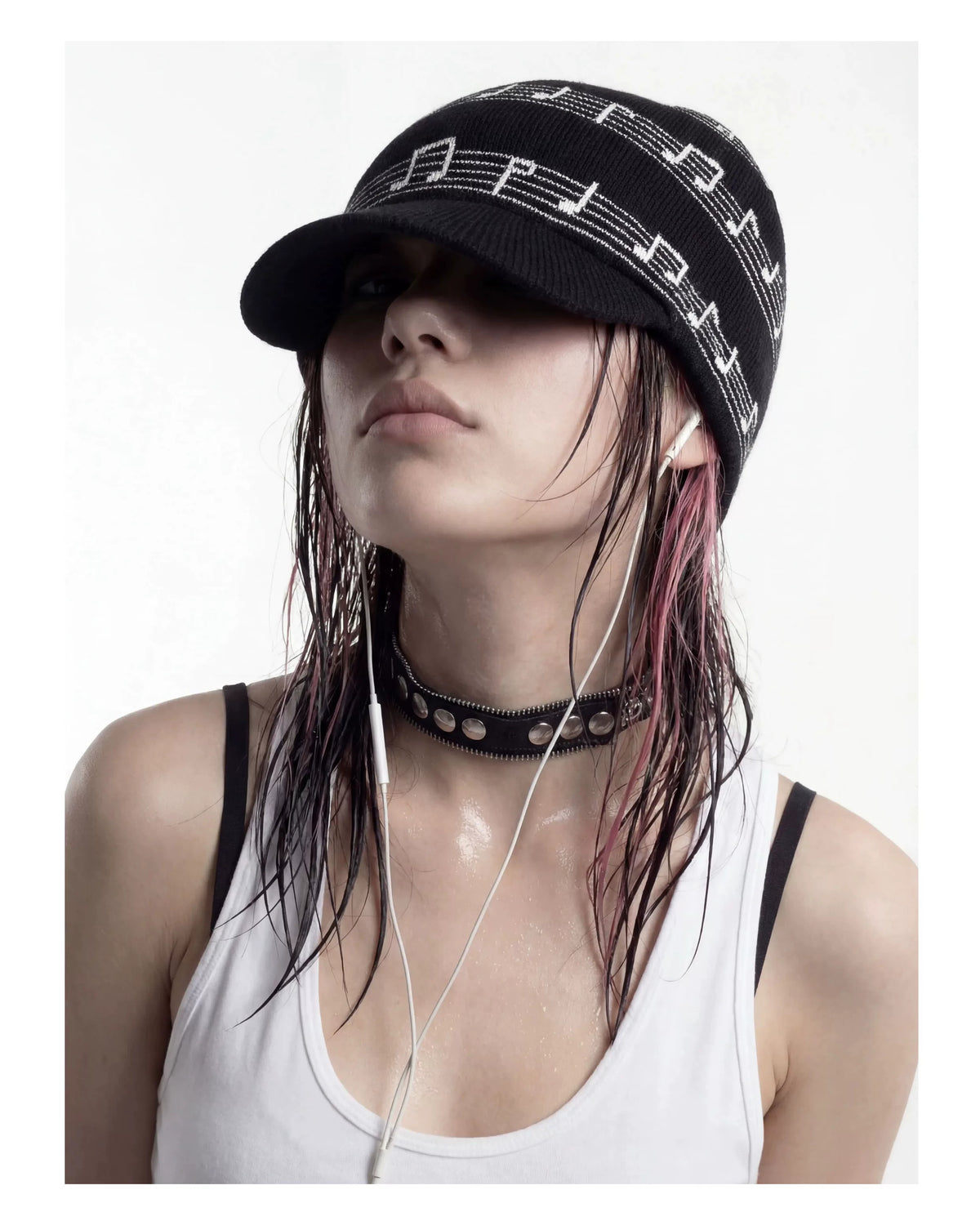 SAUCE x MOIRE Music Note Knit Visor Cap - on model view 9