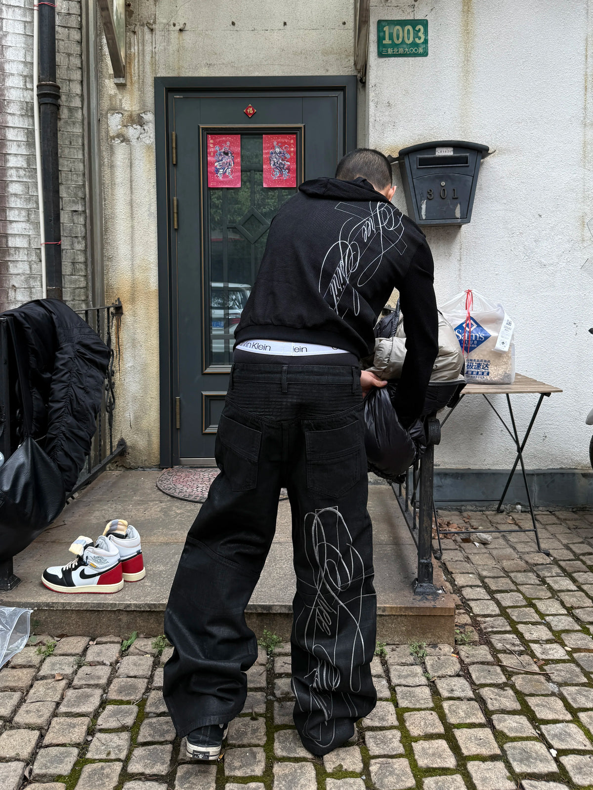 Waxed Embroidered Moto Baggy Straight Jeans - Black back embroidery street view
