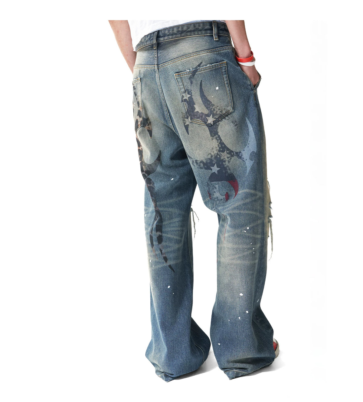 Leopard Star Flag Print Ripped Baggy Jeans - Back three-quarter print