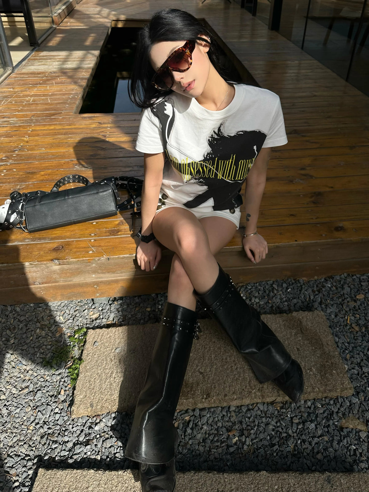 DETW Music Portrait Graphic T-Shirt - White music portrait street styling