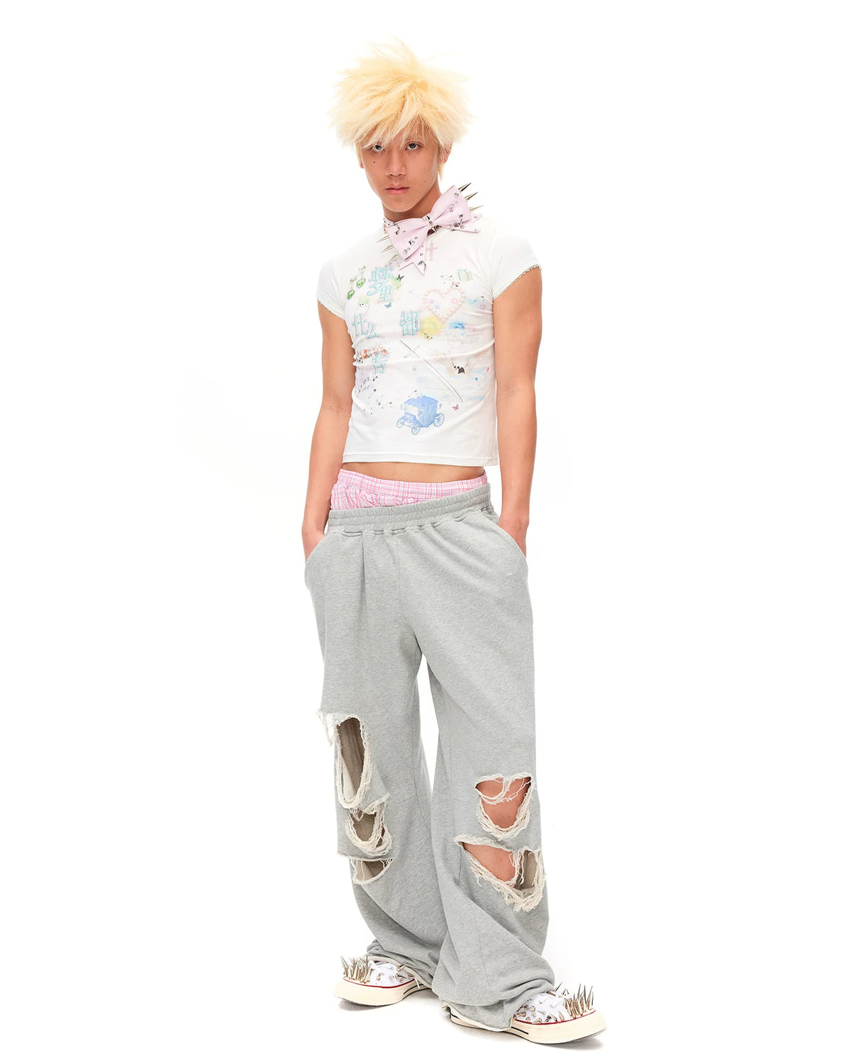 CFIERCE Dream Collage Lace-Trim Graphic T-Shirt - view 11