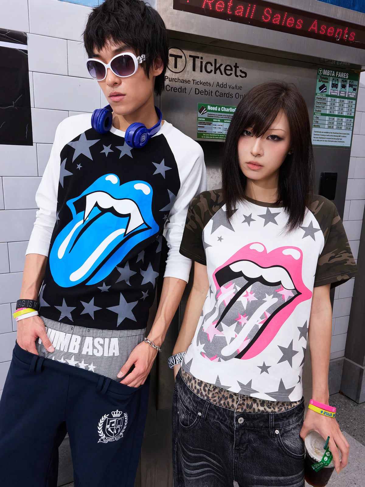 NumbAsia Star Tongue Graphic Raglan Top - 页面展示主图_1