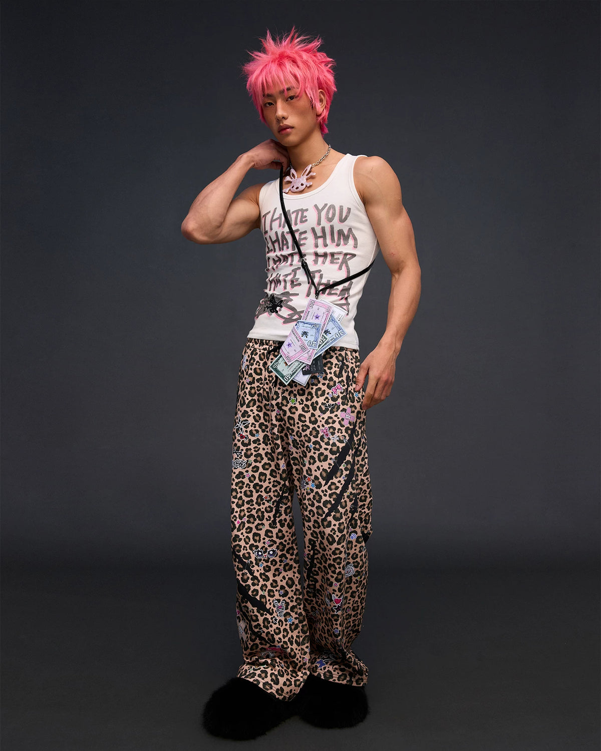 CFIERCE Banknote Print Long Wallet - styling view 7