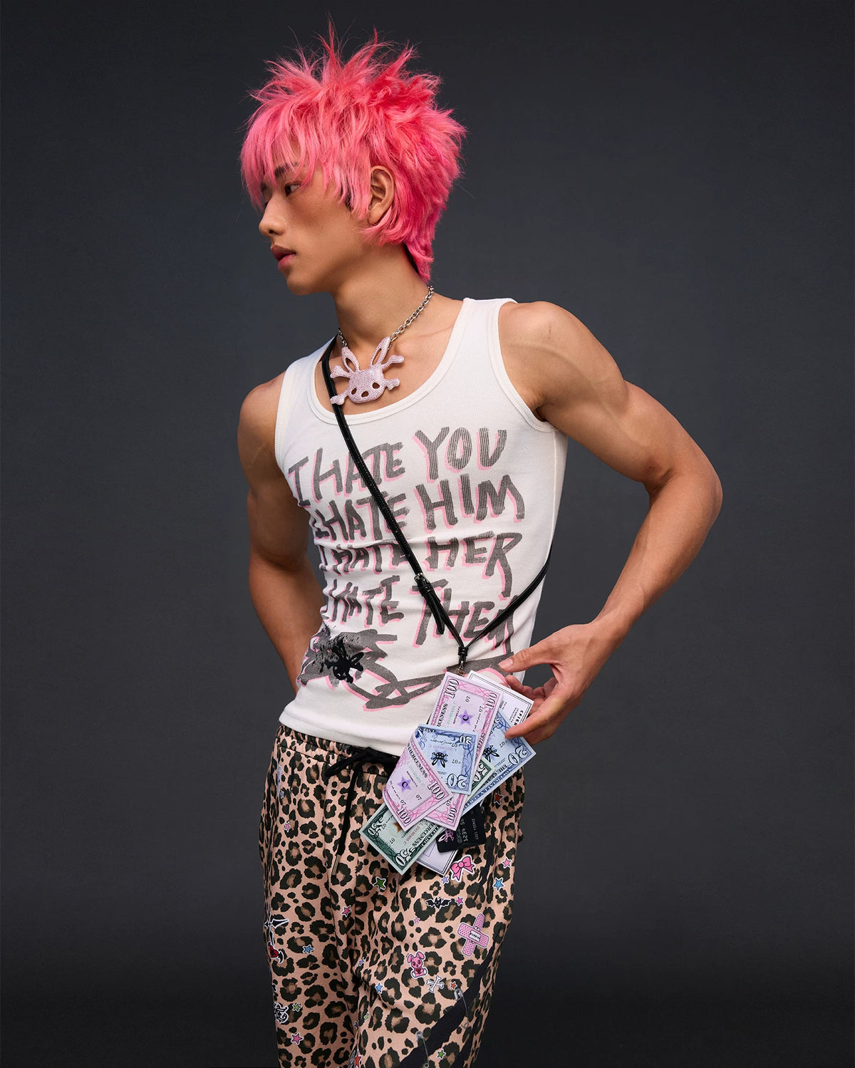 CFIERCE Banknote Print Long Wallet - styling view 18