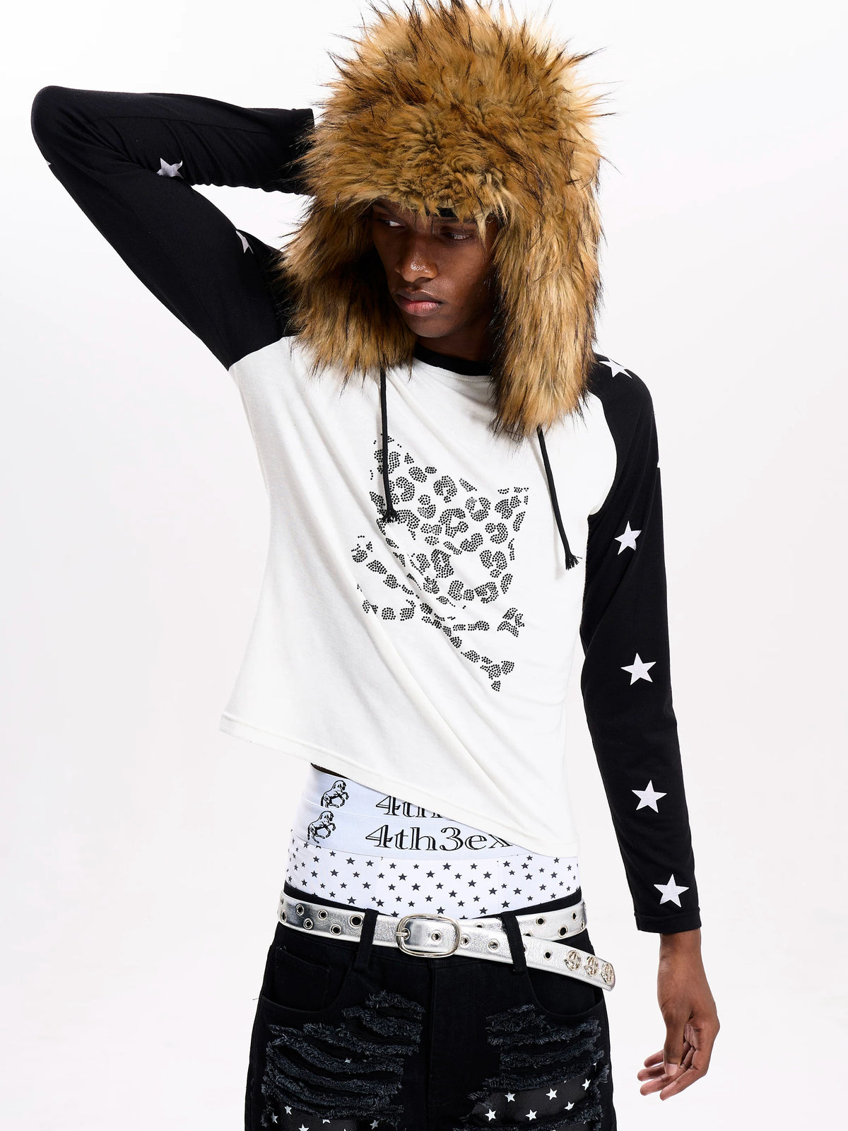 Fourth3ex Rhinestone Skull Cat Raglan Long Sleeve Tee - White side pose