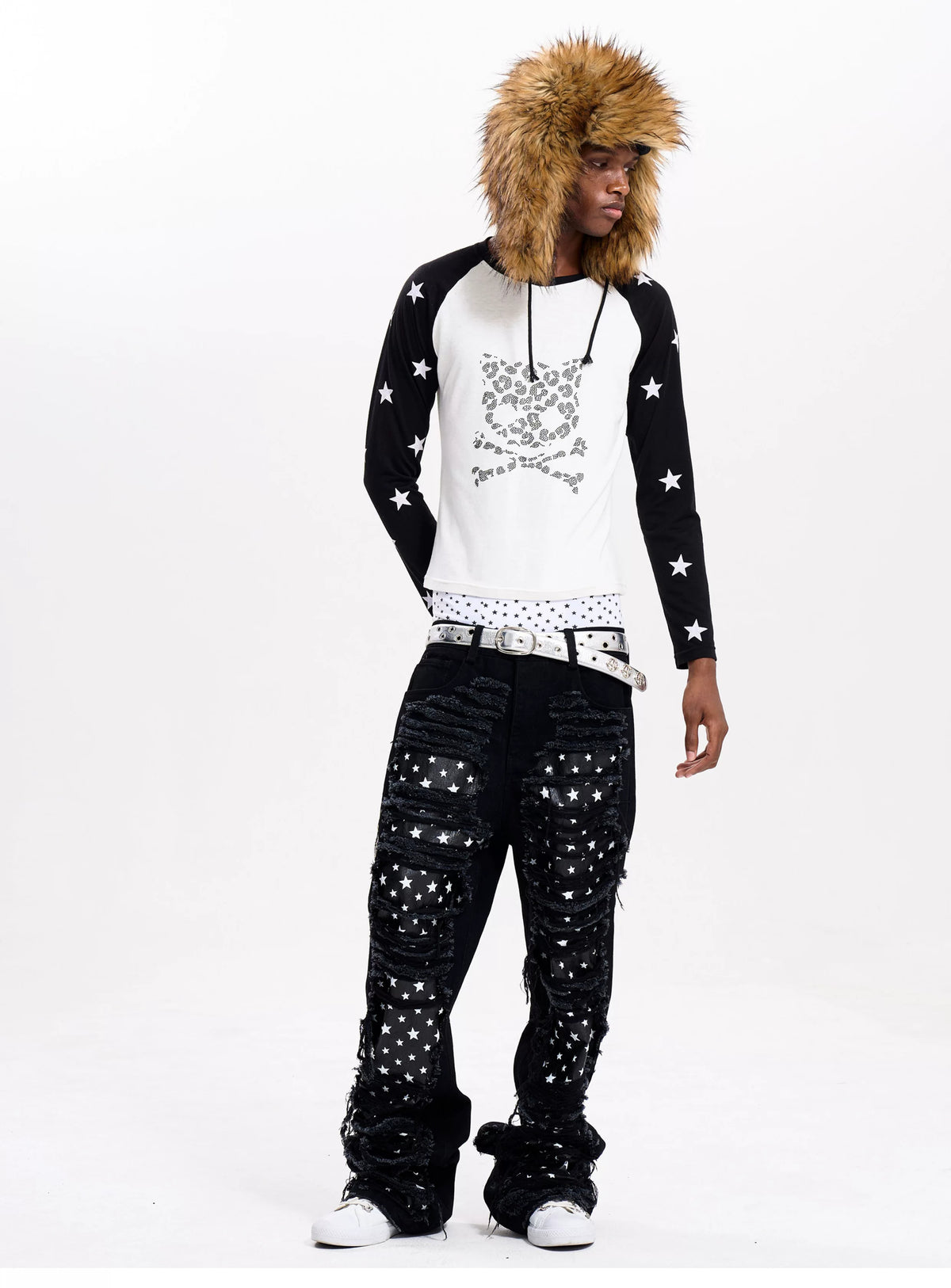 Fourth3ex Rhinestone Skull Cat Raglan Long Sleeve Tee - White styled full look