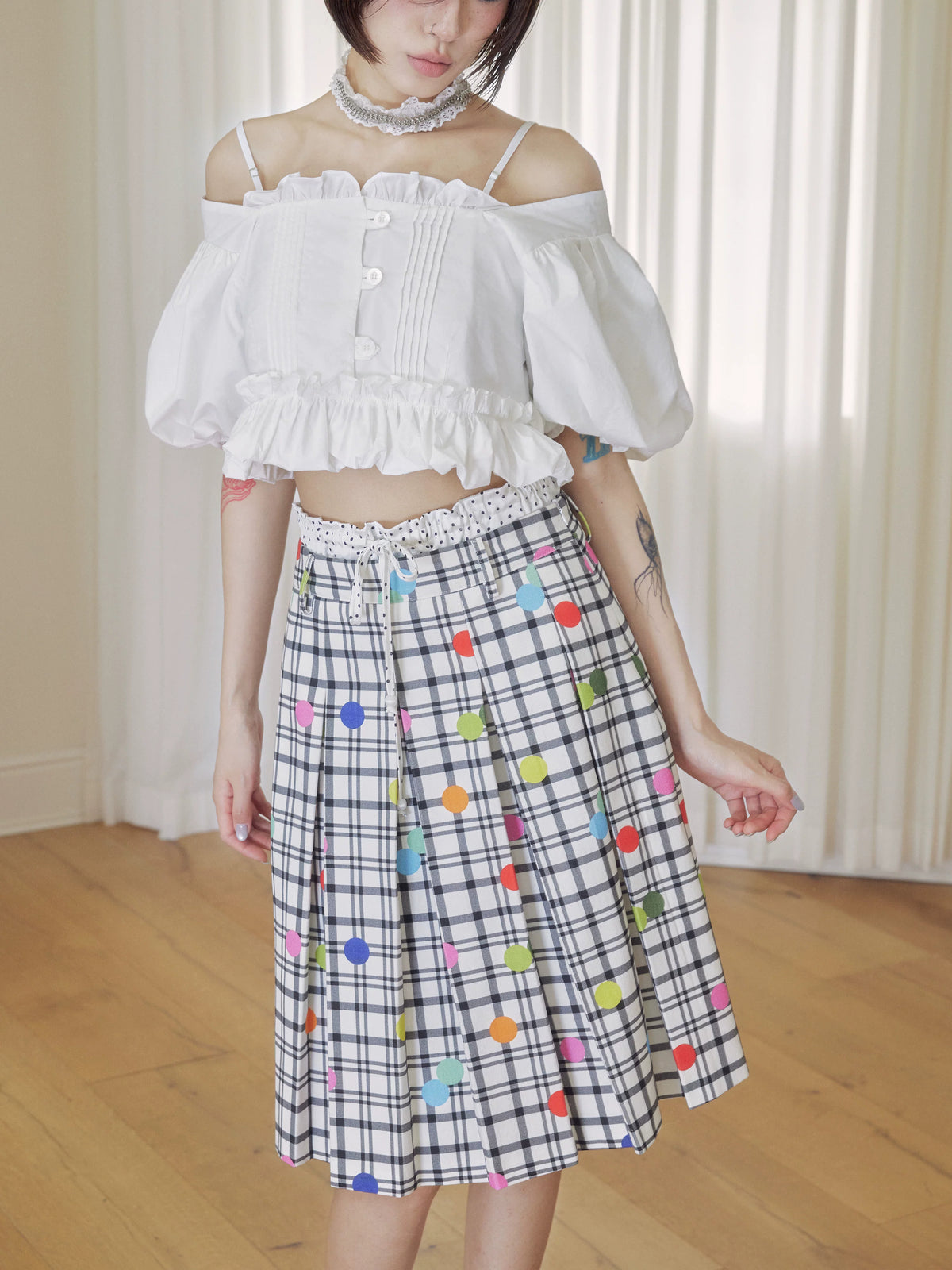 BeatleLady Plaid & Polka Dot Pleated Skirt - White plaid and multicolored dots - modeled styling