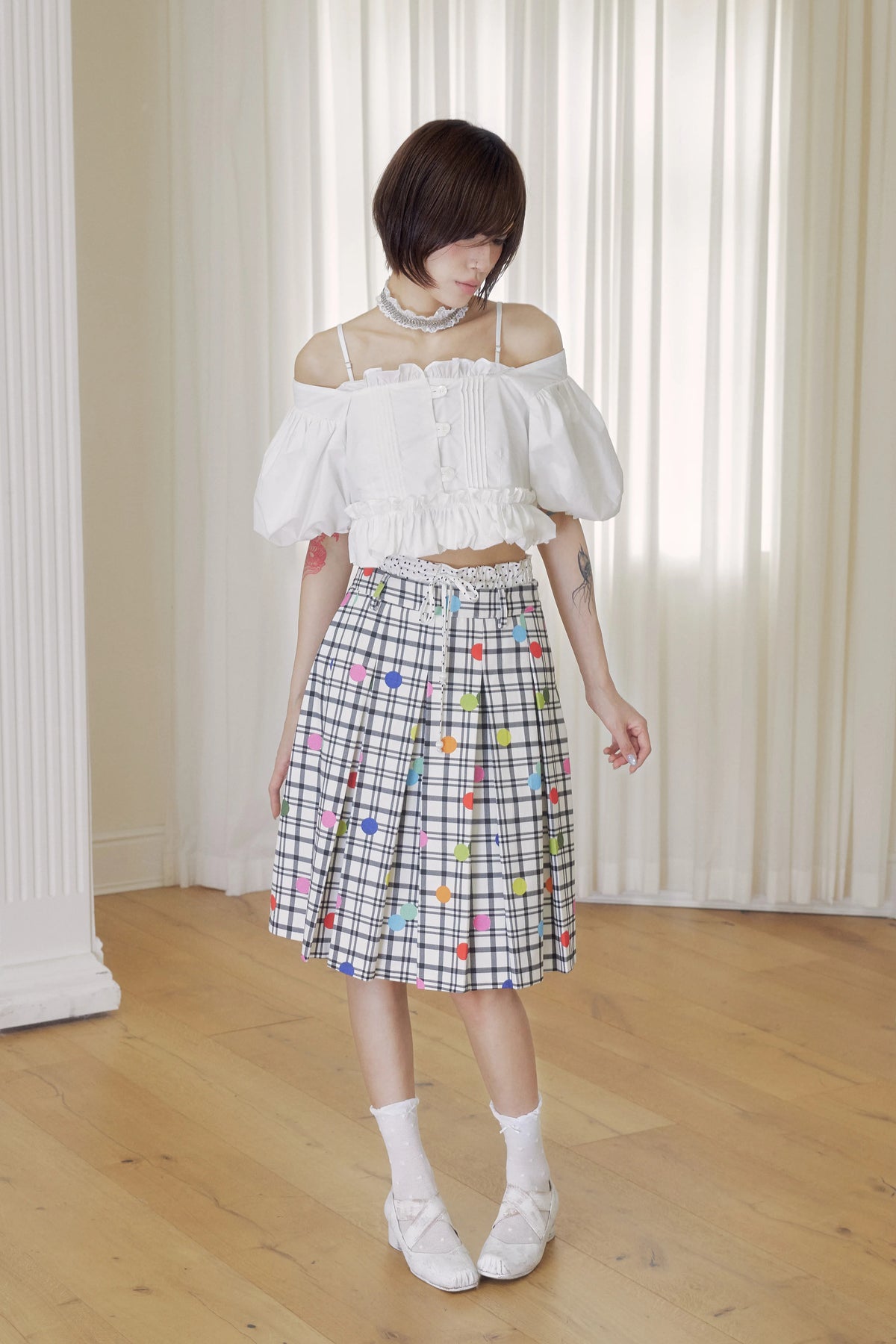BeatleLady Plaid & Polka Dot Pleated Skirt - White plaid and multicolored dots - modeled styling