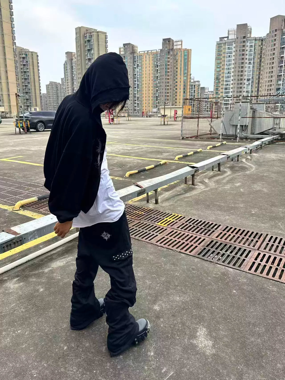 DETW Studded Zip-Detail Wide-Leg Sweatpants - Black view 4