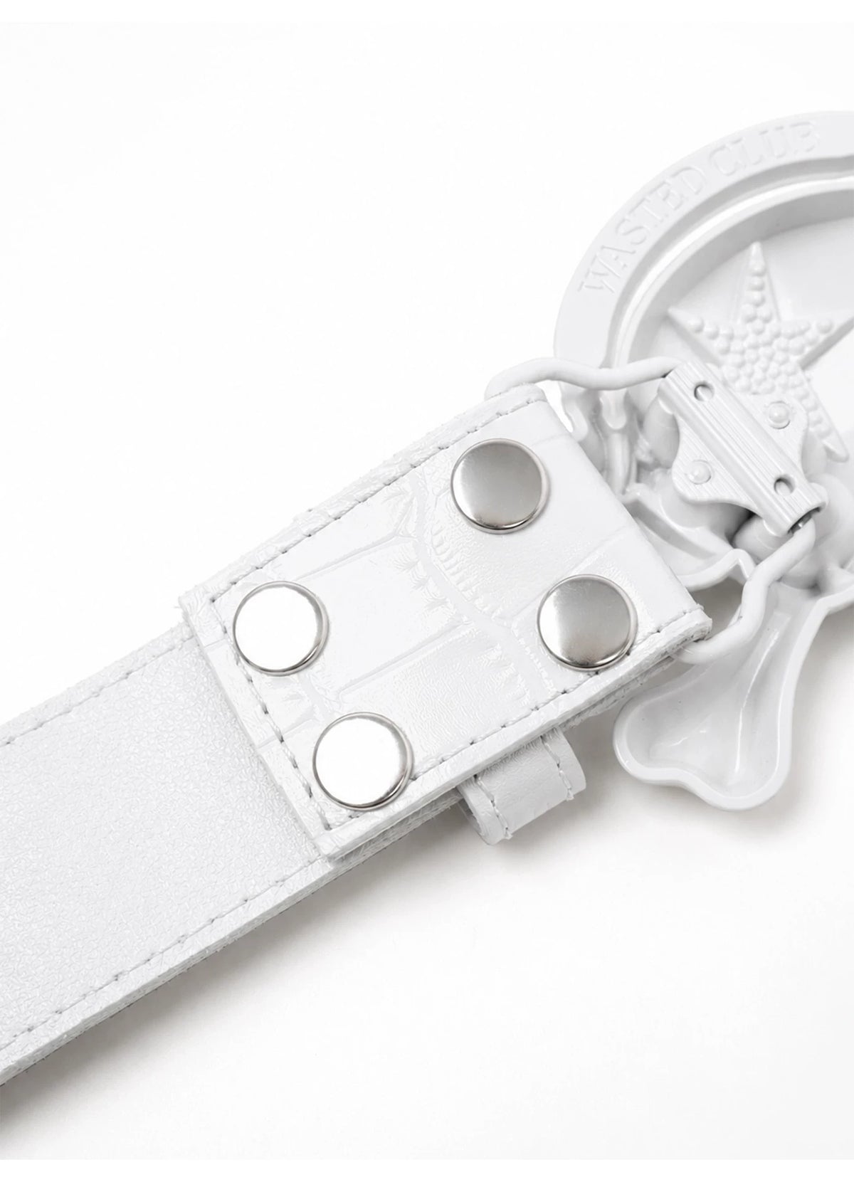 Wasted Skull Buckle Studded Leather Belt - white fastening detail