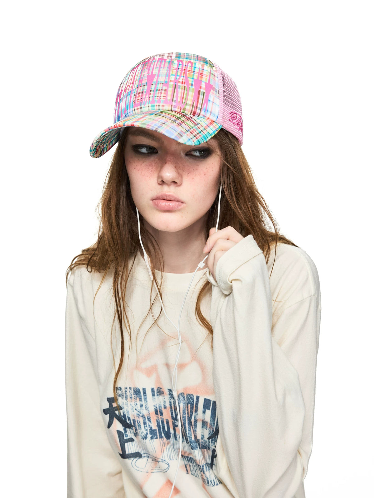 PEOPLESENSE Pink Plaid Flocked Embroidered Mesh Trucker Cap - model look 3