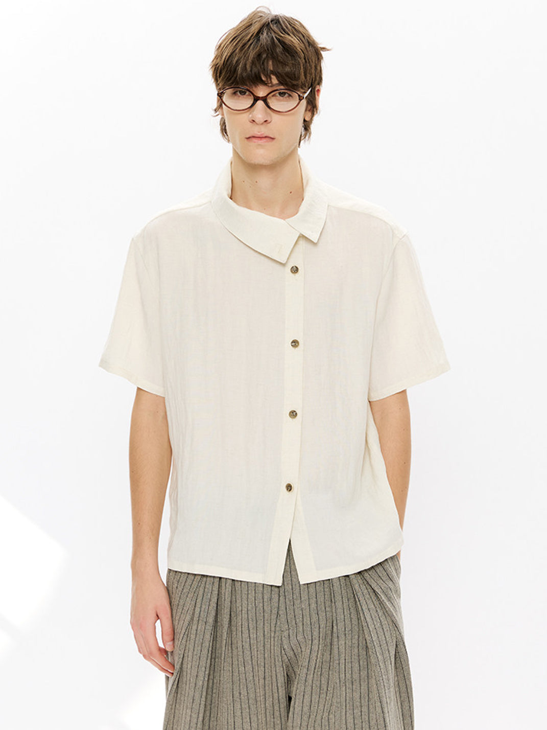 KREATE Asymmetric Placket Stand Collar Convertible Short Sleeve Shirt - view 14