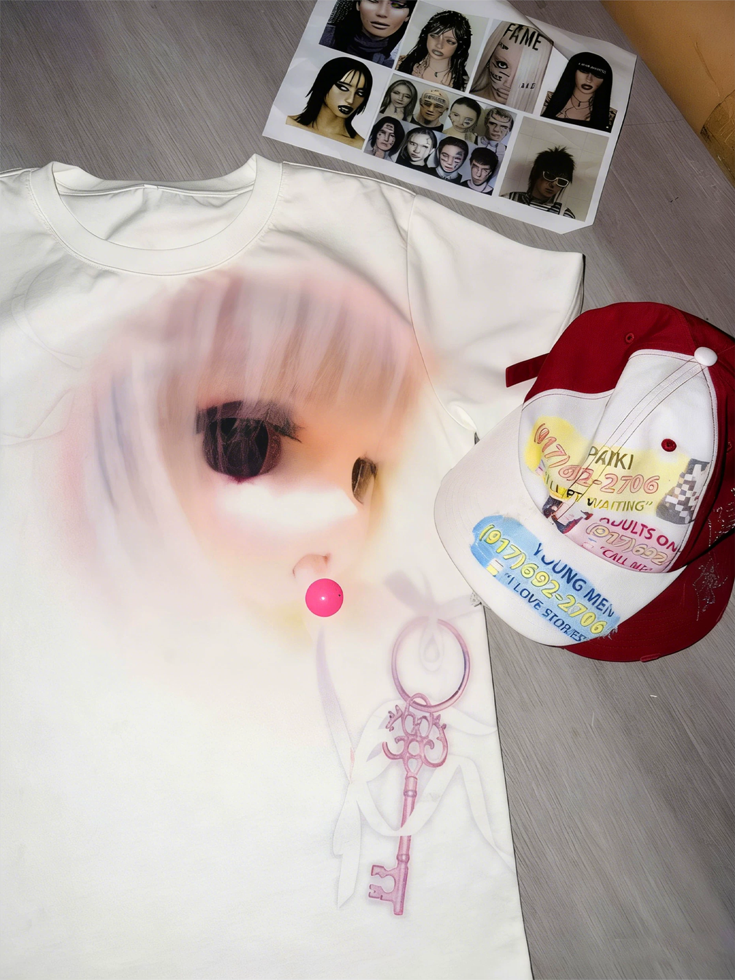 PAIKI Girl Portrait Graphic T-Shirt - view 15