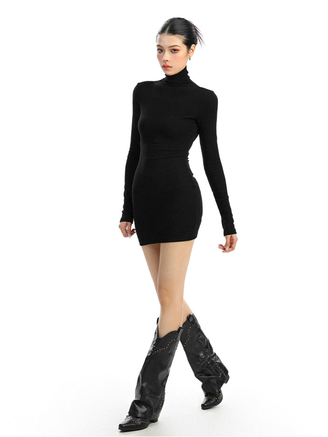 BIGGOLD Mock-Neck Long-Sleeved Bodycon Dress - view 16