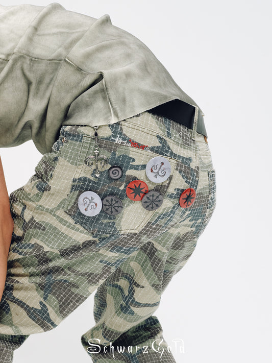 Symbols Vintage Lucky Emblem Badge