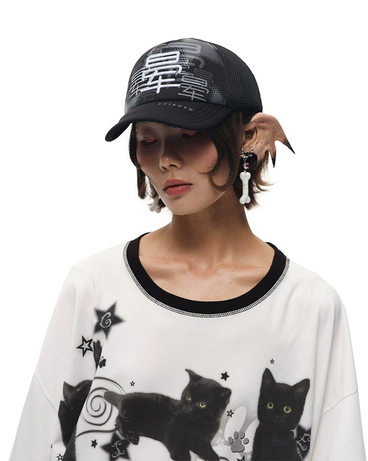 CFIERCE Black Cat Print Oversized T-Shirt - oversized black cat print tee neckline and upper graphic