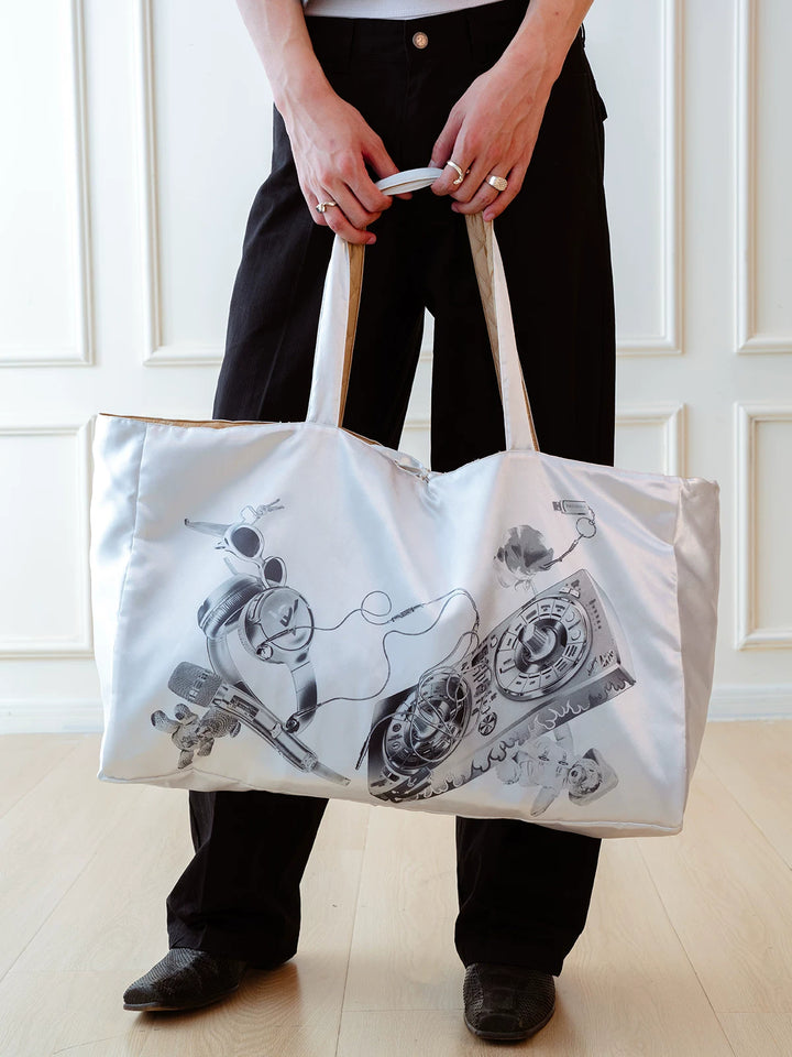 White AXIS and KADAKADA reversible DJ-print tote bag