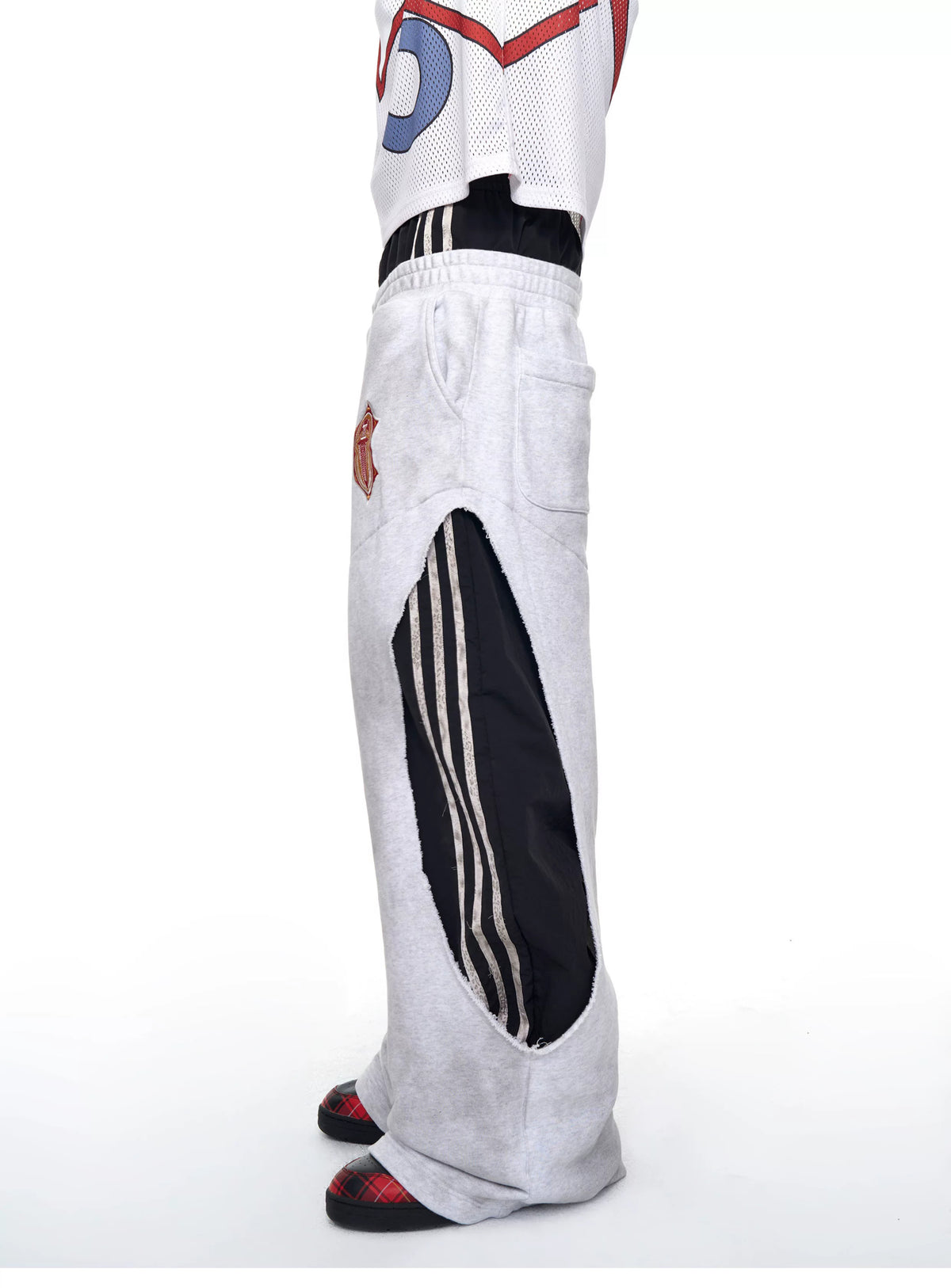 Fourth3ex Double Waistband Striped Wide Leg Sweatpants - White styling and details