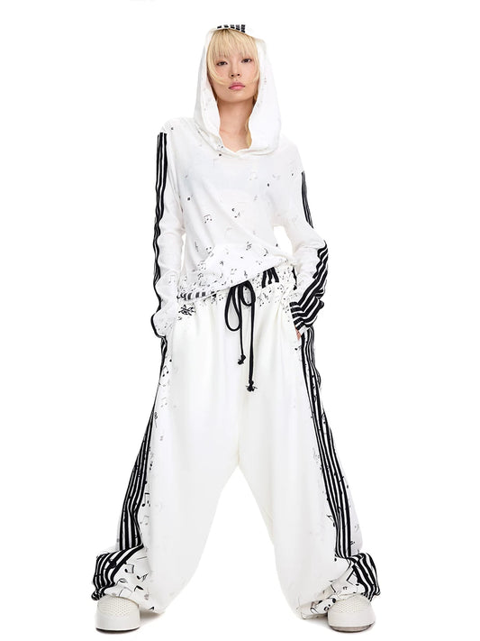 CFIERCE Music Staff Print Wide-Leg Sweatpants - white music staff sweatpants worn front