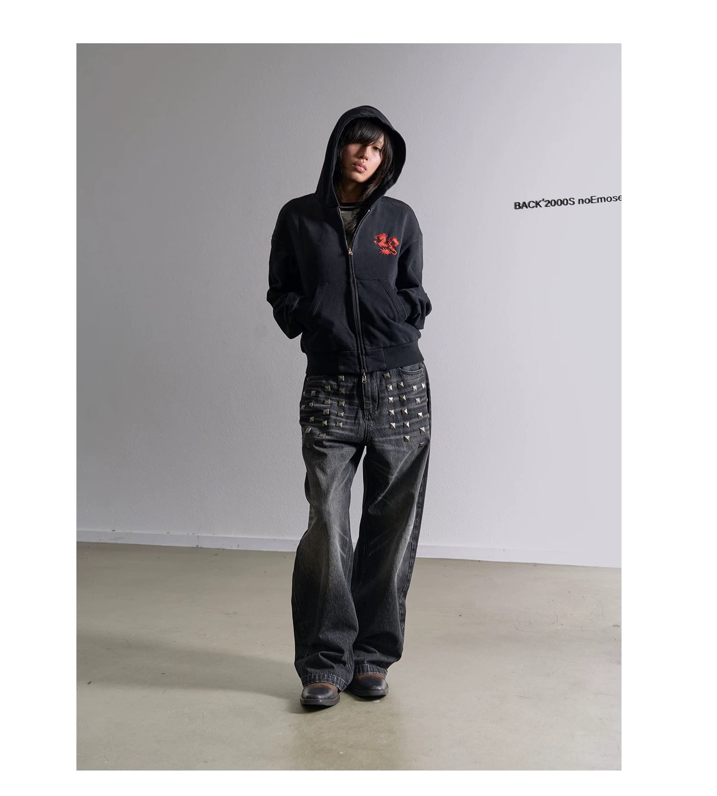 Distressed Whiskered Baggy Straight Jeans