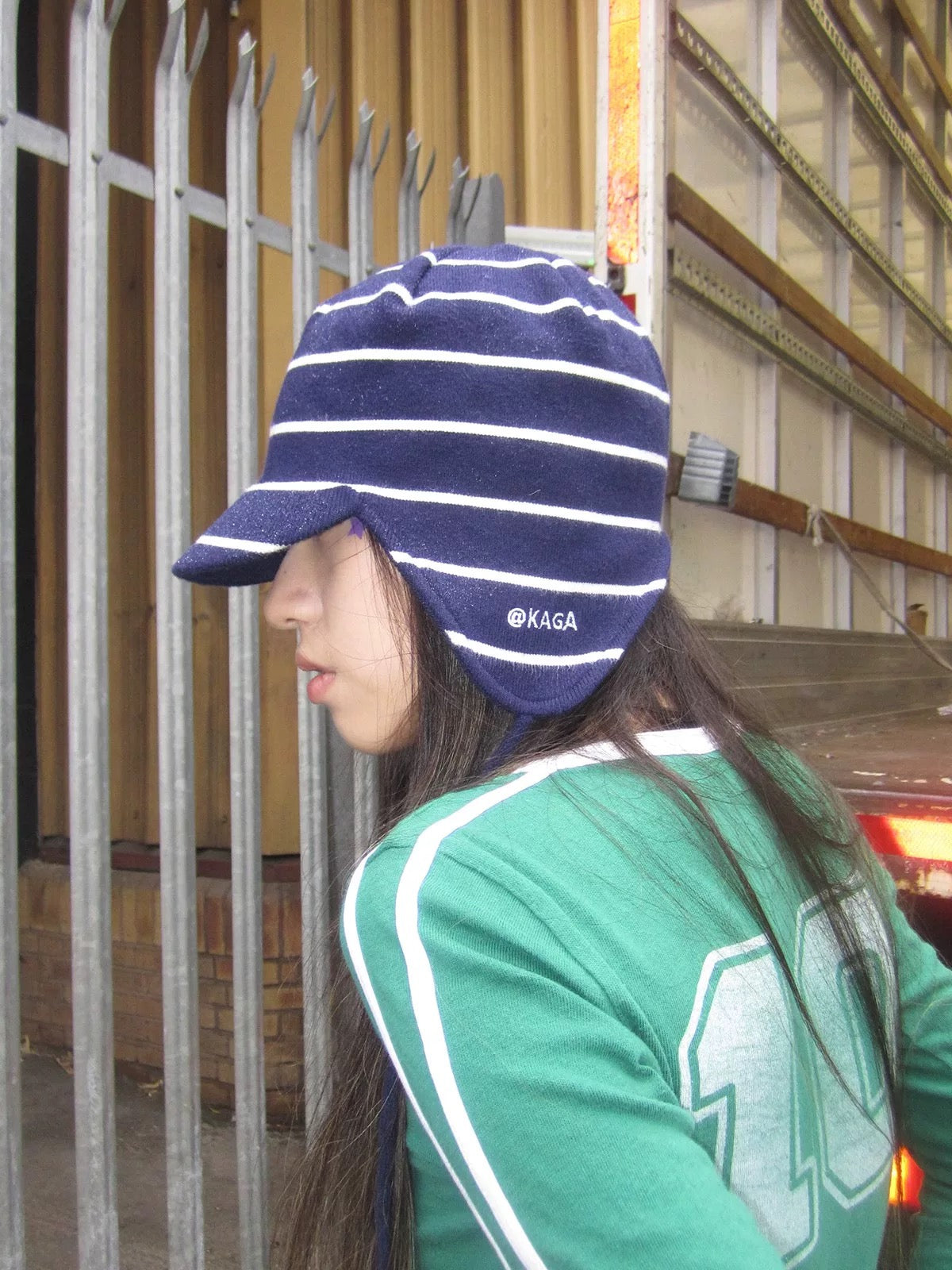 ユニセックス ショートブリム イヤーフラップ ニットビーニー