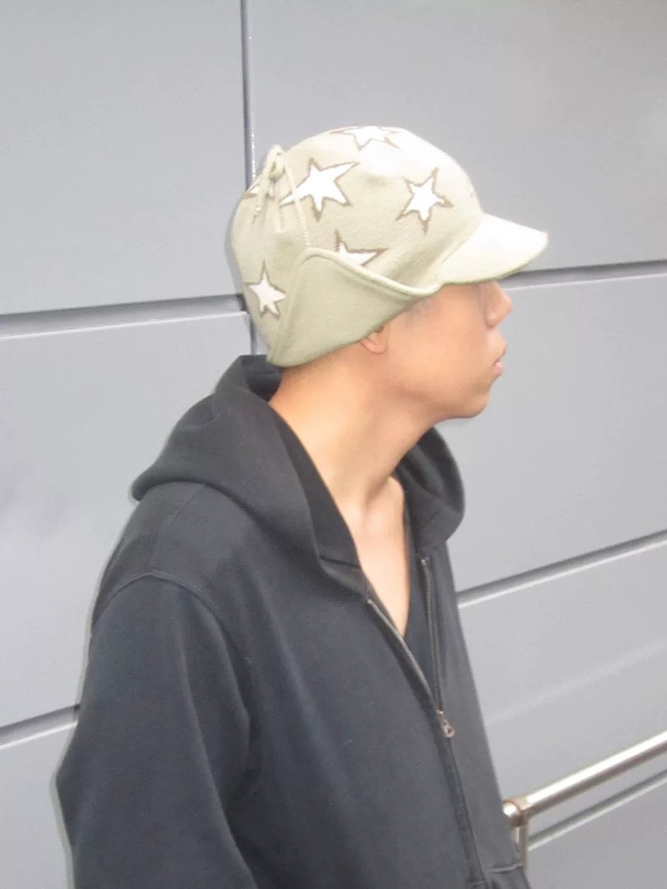 ユニセックス ショートブリム イヤーフラップ ニットビーニー