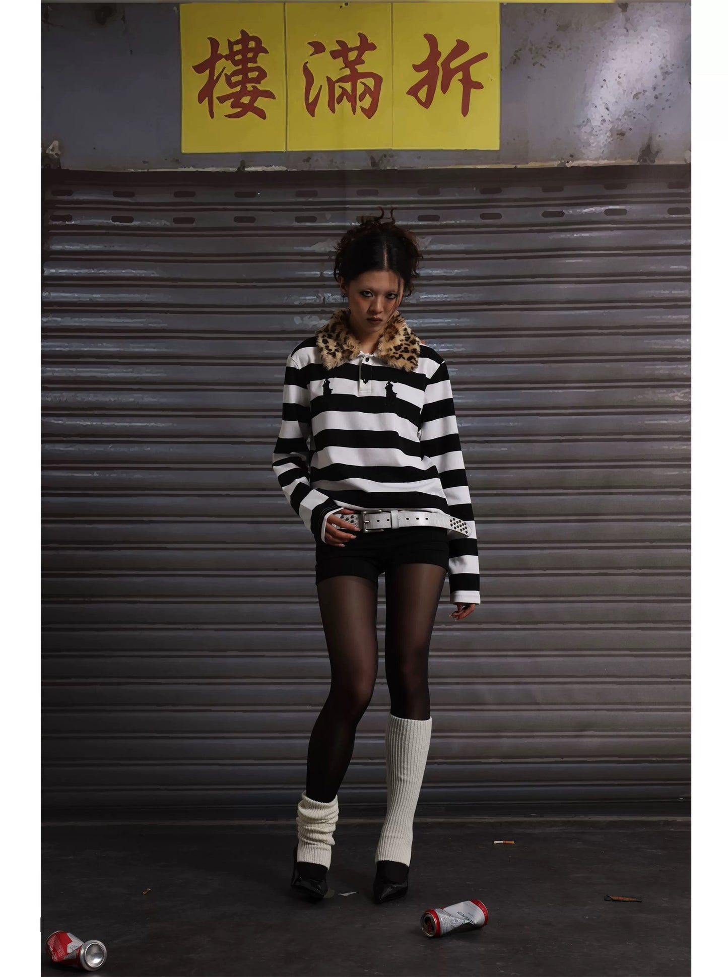 取り外し可能なヒョウ柄の襟付き刺繍コットンポロ