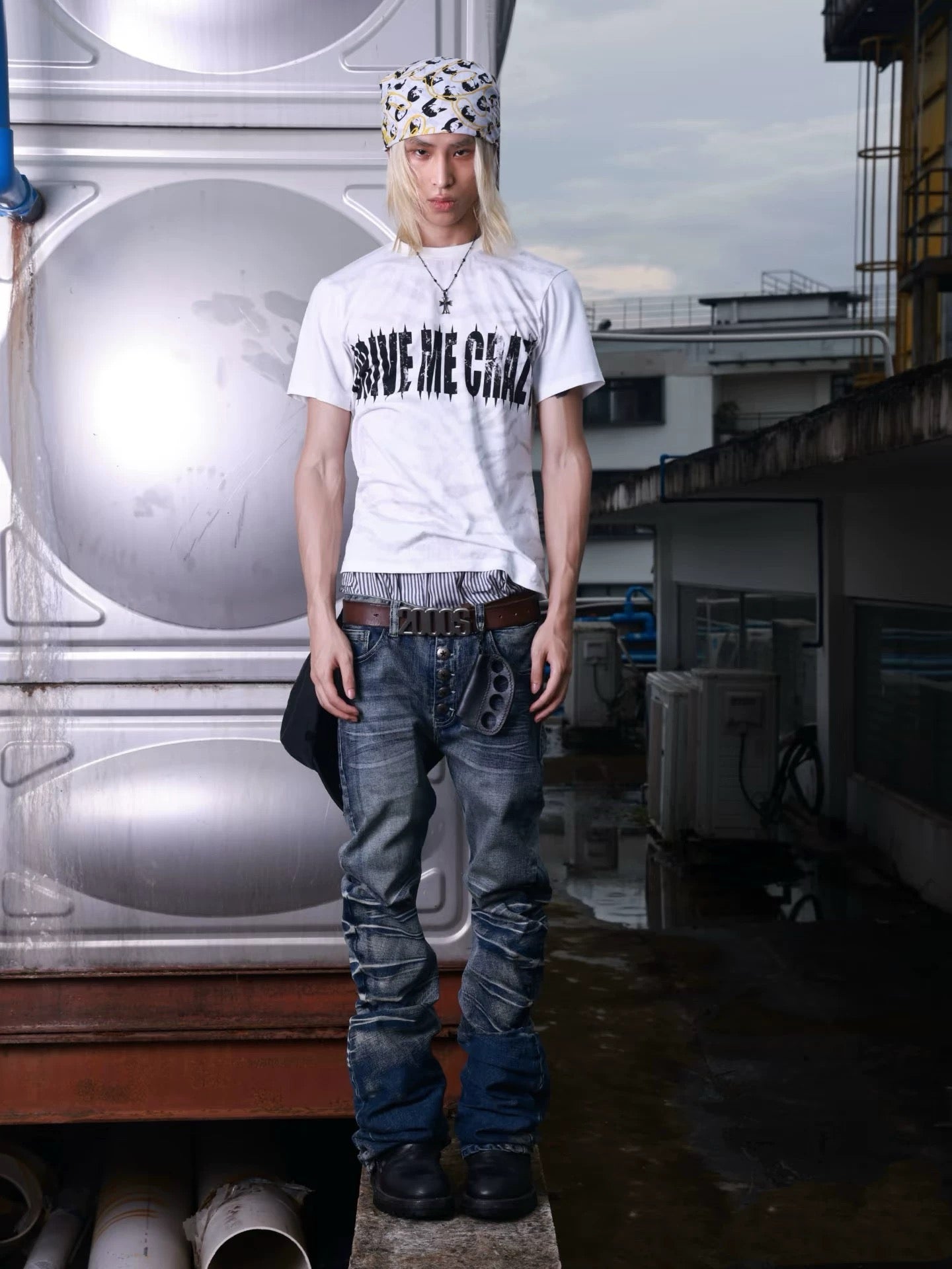 Ice Blue Cracked Wash Saber Fit Jeans
